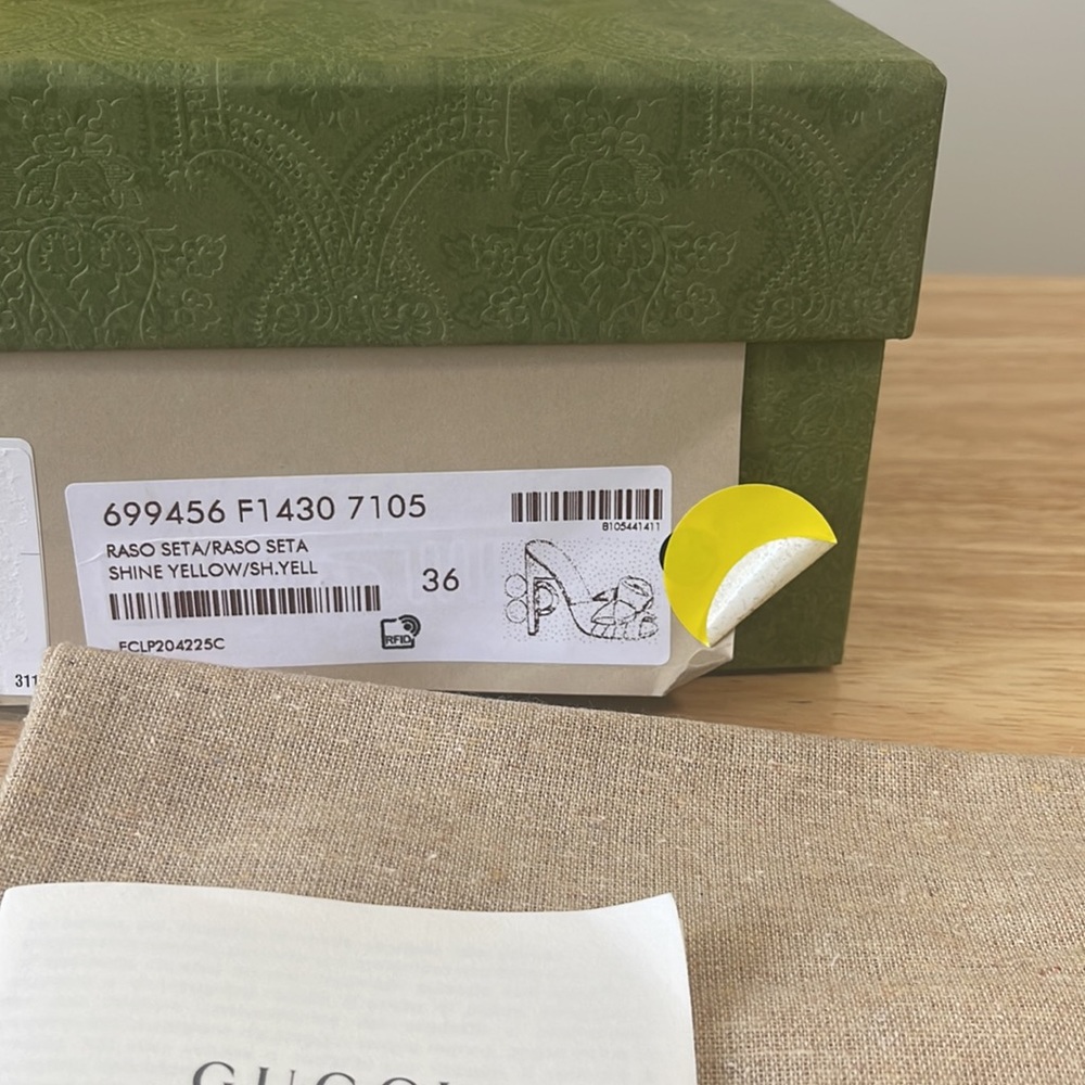 GUCCI Shawana Satin Flower Slide Heels Sandals - Picture 12 of 12